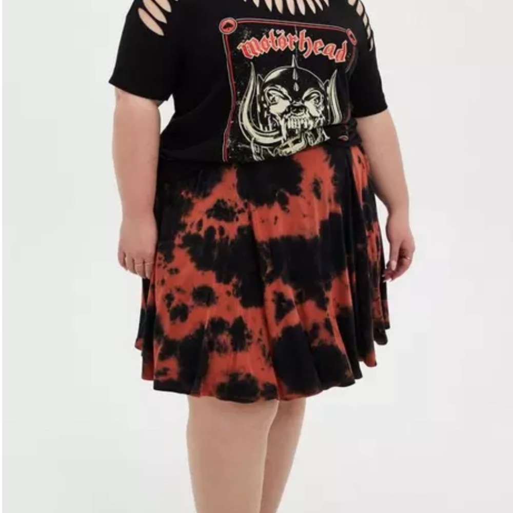 ▪️SOLD▪️Torrid Black & Brown Tie-Dye Super Soft Skort